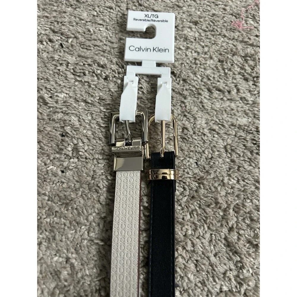 Calvin Klein 2 Piece Reversible Belt Black / White Size XL New